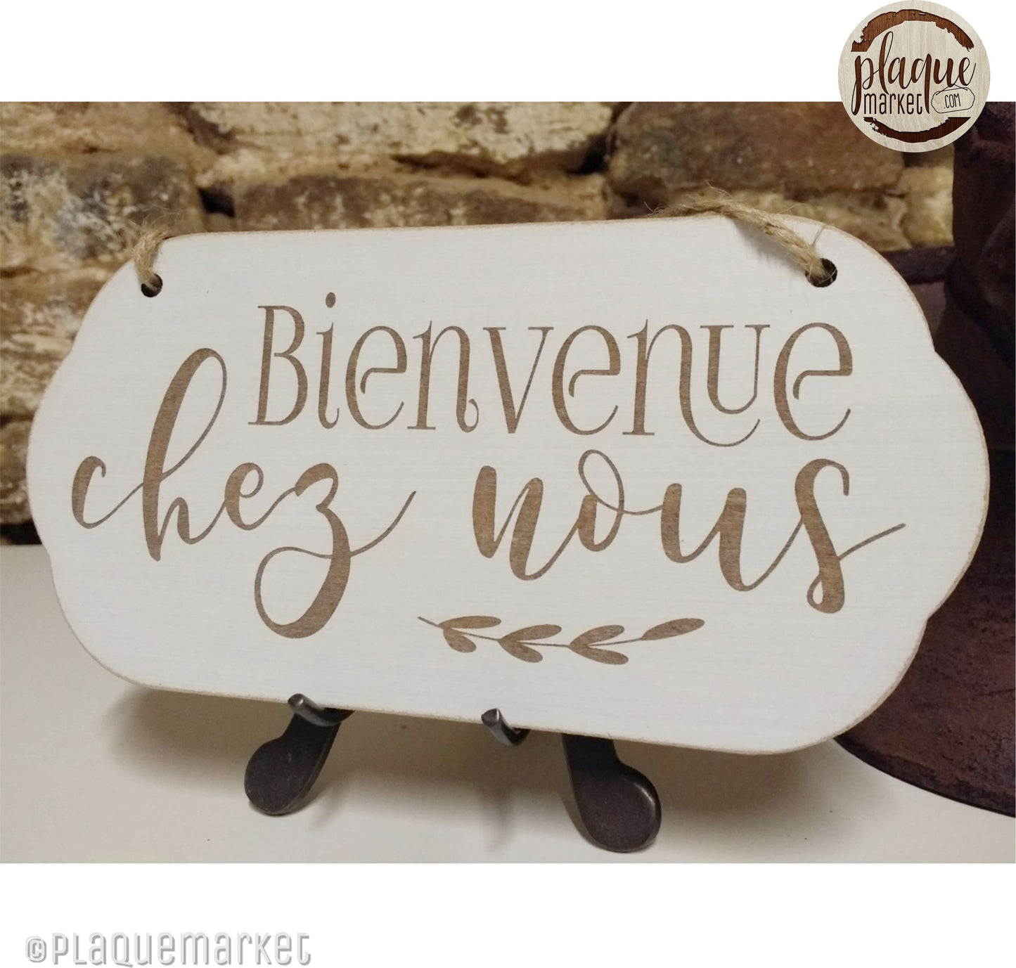 Bienvenue chez nous plaque  en bois de PlaqueMarket